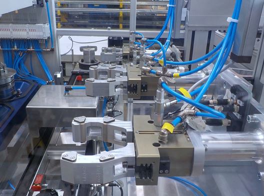 Dry cleaning of electric motors Dry cleaning of electric motors